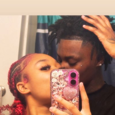 nebrazyy's profile picture. I am an female * , im a stud 🏳️‍🌈