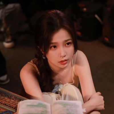 iamnoriana's profile picture. 그대여, 나와 함께 해주오 이 봄이 가기 전에

(full of asbun)
