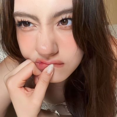 xduiter's profile picture. ˚ . ꒰ა 🎀 ribbon flowing on the entrance ︵ the shop bell ringing, ready to serve ꒱ ₊ ★