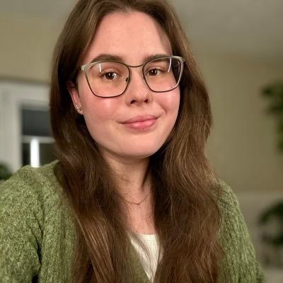 ChocoCake_Marie's profile picture. Gesundheits- und Krankenpflegerin. Chirurgie. Schildkröten. Klassik. Violine. ✨❤️🐢