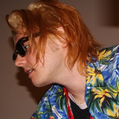 rhiisonline's profile picture. @rhiisart