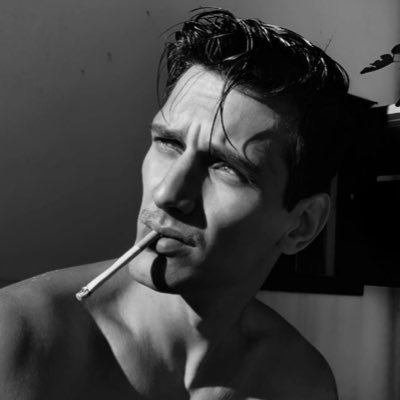 oreowhte's profile picture. 25+