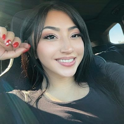 _Just_Riah_'s profile picture. Twitch Partner | Mental Health Advocate | Variety Streamer who loves making new friends to game with and support! 🤙🏼😜♥️