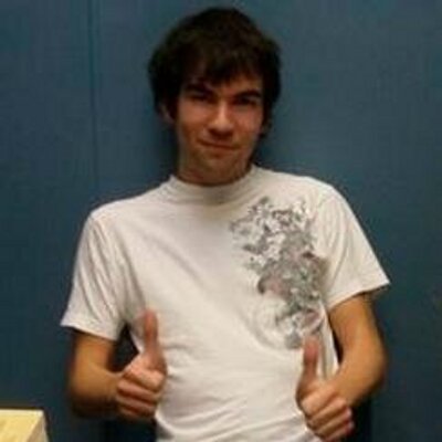 GBOLopi's profile picture. Arquitecto (y graduado en Psicología). Más analista político que muchos que se hacen pasar por ello. Ya hice un hilo sobre esto. #ResistenciaRacional