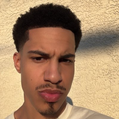 00proph's profile picture. ig/prophesees