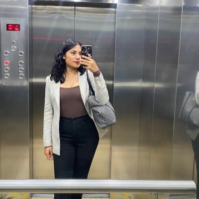 vibesagittarius's profile picture. Insistir, persistir, resistir y nunca desistir: 🪬