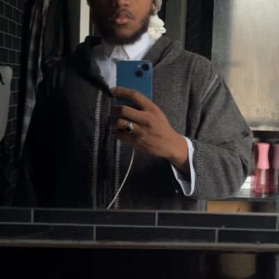 Keepitgharib's profile picture. La règle d’Allah sur la dunya et ses ornements est la suivante : "La ruine inévitable pour tout ce qui s'y trouve" روح الروح💔