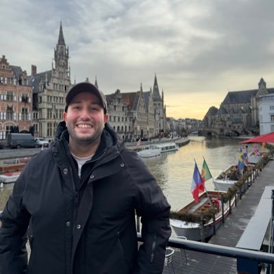 cngzhnyldz61's profile picture. TSBL'16 | Koç University | Lund University | Marketing Communication | American Football Referee 🏈 Burada yazılan her şey beni ilgilendirir.