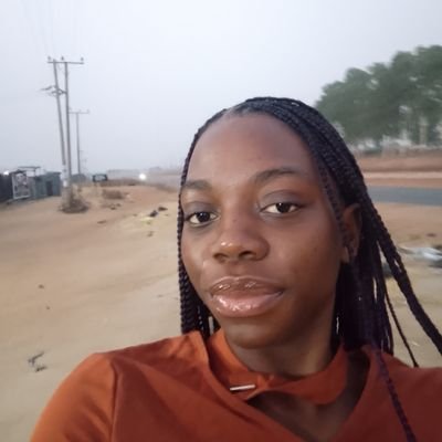 tolulopee065's profile picture. Sharing life, thoughts and good vibes| just me being me ✨📍God First | 💡Motivator | 🌱Growing Daily | 🎬Entertainment Plug | 🎥Content + Vibes | ✨Faith & Vibes