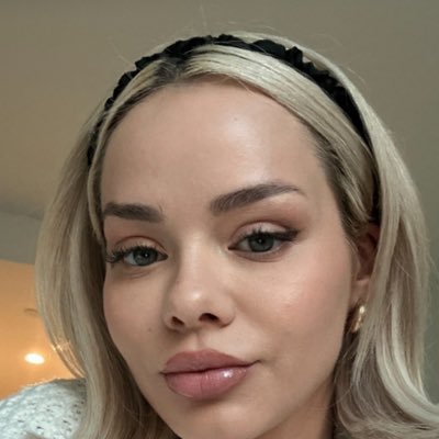 Sandra144586's profile picture. 