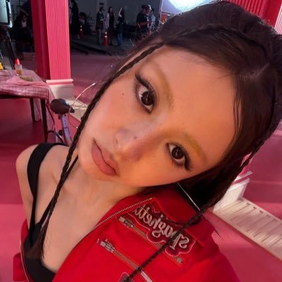 P0VBETH's profile picture. small choices