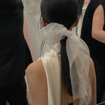 foooooooggy's profile picture. ✉️ contact. mayxleven@naver.com