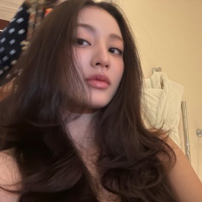 haosgloss's profile picture. #디에잇: in life, yes, you are my person. ✩ multi