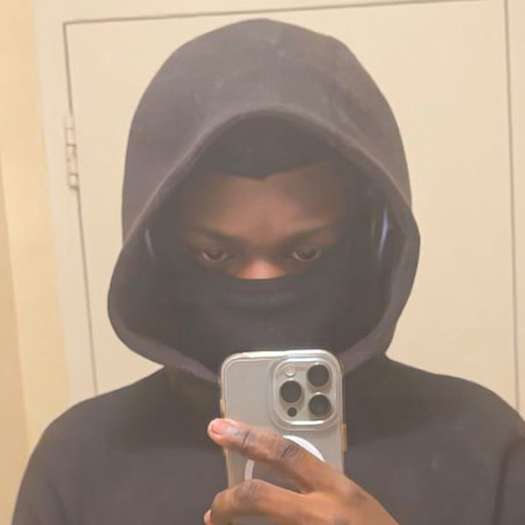 verse_afterdark's profile picture. NSFW Gay Verse BTTM🔥 Adult content • nudes • porn vibes •No shame. No limits. 18+ only ⬇️ Exclusive content below •4 Collabs DM me