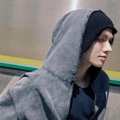 ChangHuyen131's profile picture. 