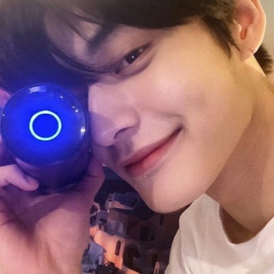 eavaluasi's profile picture. 🇵🇸 i am the galactic vanquisher