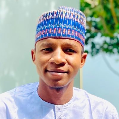 ameenmalexx's profile picture. Masculinity advocate 💪🏽 Feminism allergen 🤧 Certified overthinker of gender wars 🧠 If you’re angry already, welcome 🤝😂