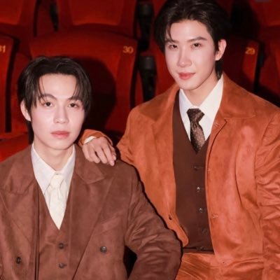 MailaCelly's profile picture. Vivendo no universo Tailandês🌍 🐱 Meus FirstKhao = tudo pra mim 😍 🌈 BL é meu refúgio, minha paz 💖 ❤️ Amo ser fã do First e Khaotung 🫶🏻