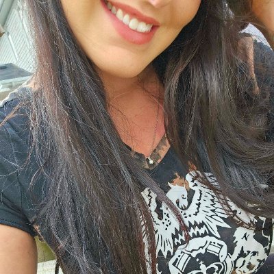 chloespace00's profile picture. Proud single mom to a 6-year-old firecracker, 3rd grade teacher with a side of tutoring magic. Naturally curvy Caucasian beauty, 5'6" of fun 
Link in my bio