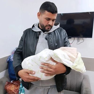 MaherAl133's profile picture. Accountant & writer from Gaza 🇵🇸 | Witness to the ongoing crisis | Sharing my story & raising support for my family | Every share and donation makes a differe