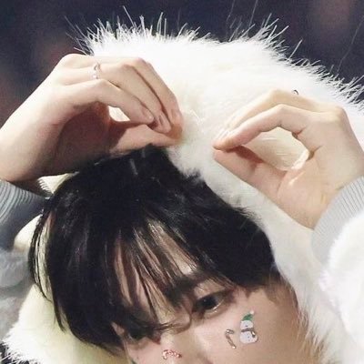 hyunnbean's profile picture. #하오 & #현민