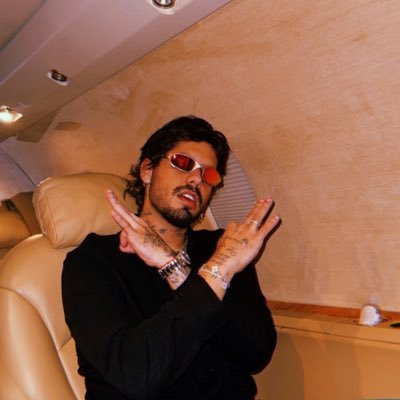 YuriG025's profile picture. 