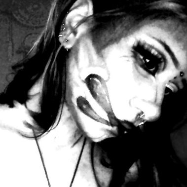 radiotowerz's profile picture. self taught neurosurgeon frequently practices on @diorhedis