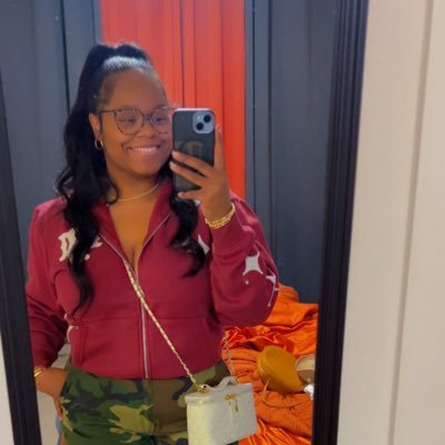 aadrianna__'s profile picture. 