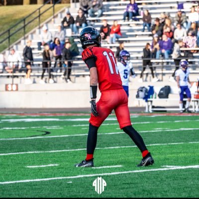 Zhudson11_'s profile picture. 27’ Wr•Marshall High-school varsity football•6’0 160 pounds•head coach : @coachfarley7 🏈3.1 gpa