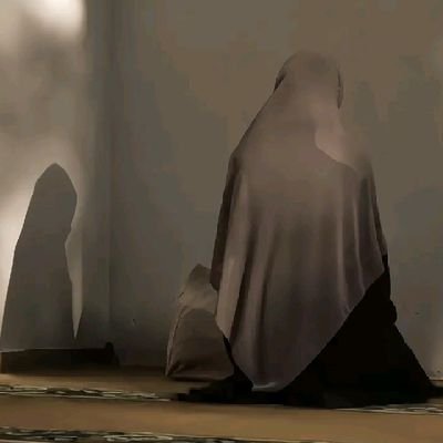 abeera_ehsan0's profile picture. previous account deleted