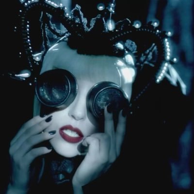 Cxrt0onxz3LOL's profile picture. lady Gaga supremacy!!
