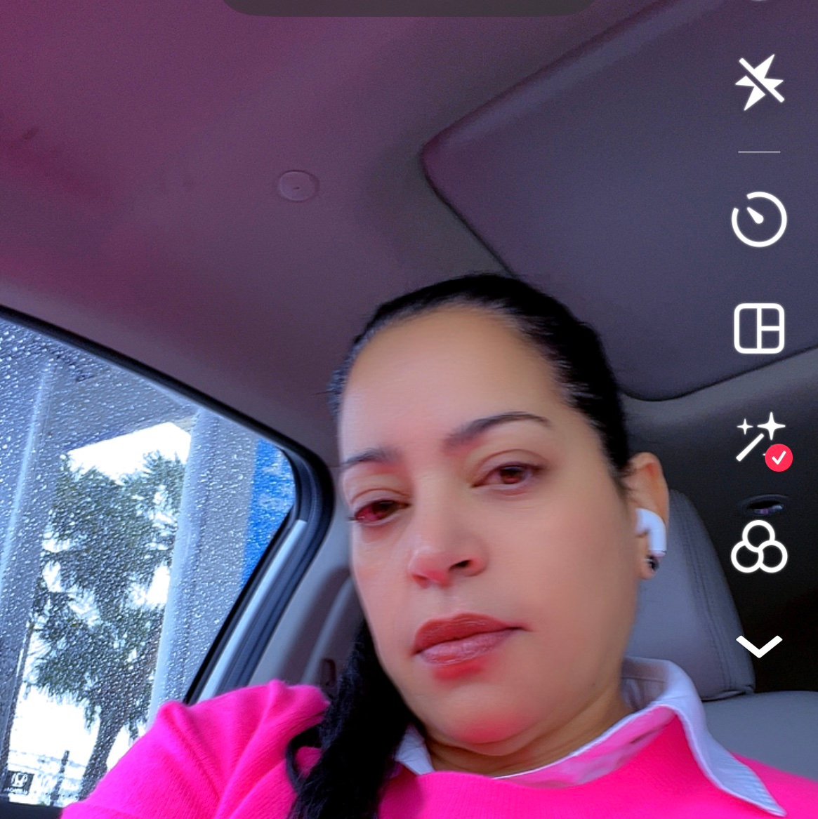 Caridadk16a's profile picture. 