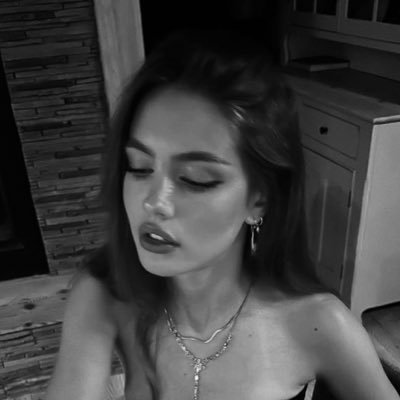 Ma_33i's profile picture. لن تكون حياتك كامله لابُد من نقص يختبر جذور رضاك .