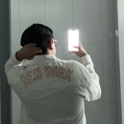 alessandroalvz1's profile picture. 🪐