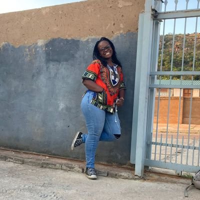 phumla_mpila's profile picture. Proud Swati 🙋🏾‍♀️Gods very own🙌🏾Team Gap 😁Team Sphongo 🤪Family girl🥰I can't flirt to save my life🤷🏾‍♀️ 🇸🇿🇿🇦