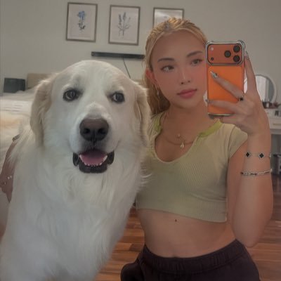 Sheilahuyenn's profile picture. dtx