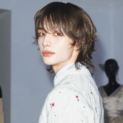 vvhj0320's profile picture. 