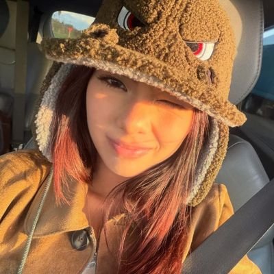 st4rmikha's profile picture. - for @bini_mikha and #BINI ˎˊ˗ | girly mikha #1 fan | mikhalite 🦊