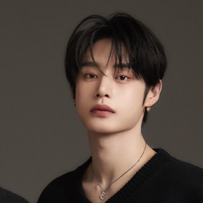 jiwoongs_nuna's profile picture. forever #GDRAGON and #KIMJIWOONG