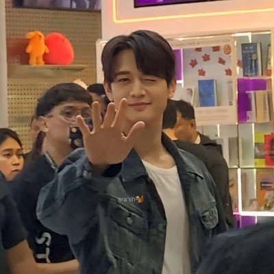 d0orfogg's profile picture. thera - ⛓️‍💥 #shinee #xodiac #nctdream