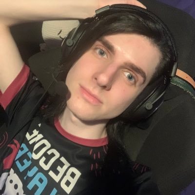 TempleCosmotism's profile picture. Gay 🏳️‍🌈 | Twink ✨ | 25 y/o ♓ | Writer 📝 | Little Monster 💋 | Gamer 🎮