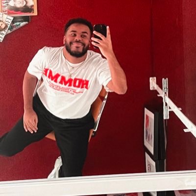 yzeee98's profile picture. J'ai peur des chiens 🐕