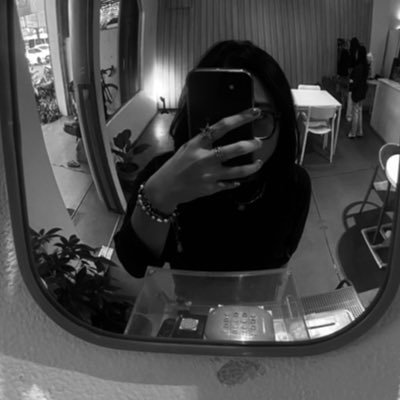 toxicnimrod's profile picture. 🏳️‍🌈 • do it scared