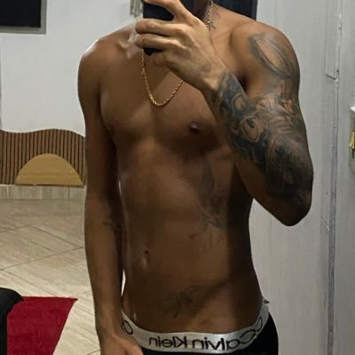 lyan_olvs's profile picture. 