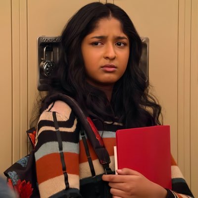 yazstudie's profile picture. enfermagem | estudando para dar orgulho à família e ao namorado. 🤍 | universitária + vestibulanda uece