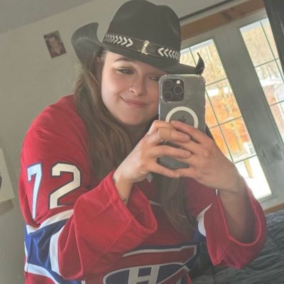 bletaahxer's profile picture. 3ō 🎧 ᑲᥱᑲᥱ rᥱ᥊һᥲ,ᥲrᑲᥱr ᥊һᥱkᥲȷ💥🎯 ᥱ᥎ᥱ һᥱᥕs᥆ᥒ 🎥g᥆ һᥲᑲs g᥆💙🤍❤️ һ᥆ᥴkᥱᥡ g᰻rᥣ🏒 ᥎ᥲᥒᥣ᰻𝖿ᥱ🚐