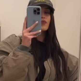 sorrisfede_'s profile picture. ☎️📞| in this house we stan user sonolamadame, gaia, rkomi, elodie,e poco altro | in love with music & acmilan🖤♥️