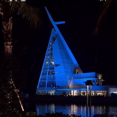 frhda90's profile picture. 