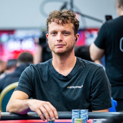 Pourvu1's profile picture. Jugador profesional de poker.
Profesor en @educapoker (código pou12)
TeamPro online de @pokerstarsespana

https://t.co/0fu5LiWIfW