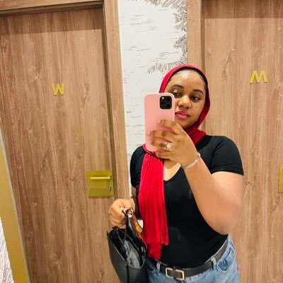 AISHA__LAGOS's profile picture. Welcome here boo, kindly shove your opinion down your throat 🤭